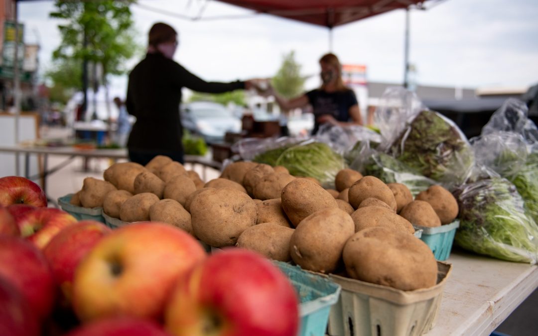 Shop At These Local Farmer’s Markets